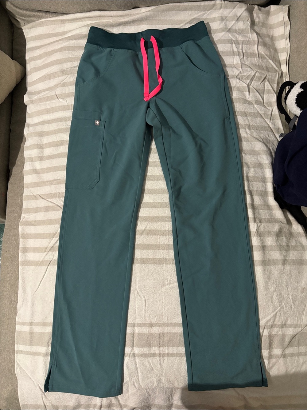 Figs hydrogreen Kade Cargo pants
